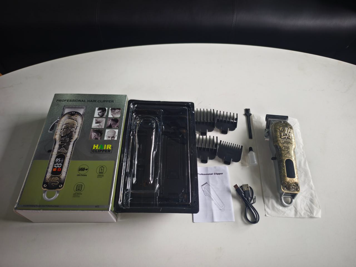 YX-601 Professional Barber Salon Hair Clipper (Wahl-Type Heavy Blade & Smart LCD - 9 Styles)